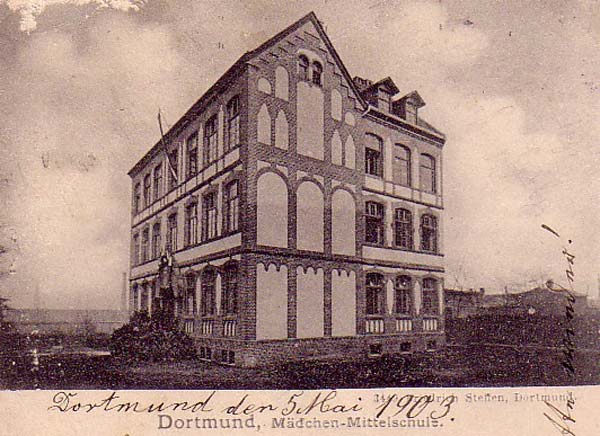 Fotografie mit Beschriftung 1903 Schule Lindenstraße