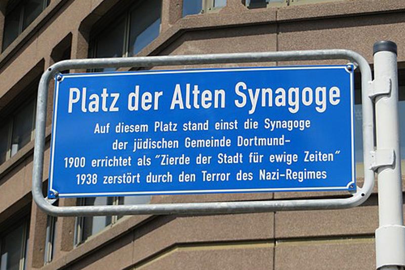 platz-der-synagoge Strassenschild